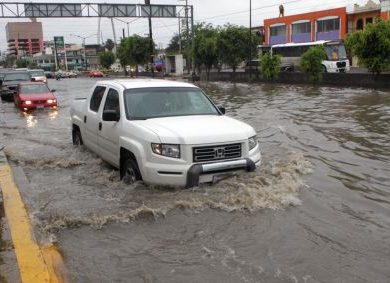 Desaparecen 7 casas por intensas lluvias en Tijuana